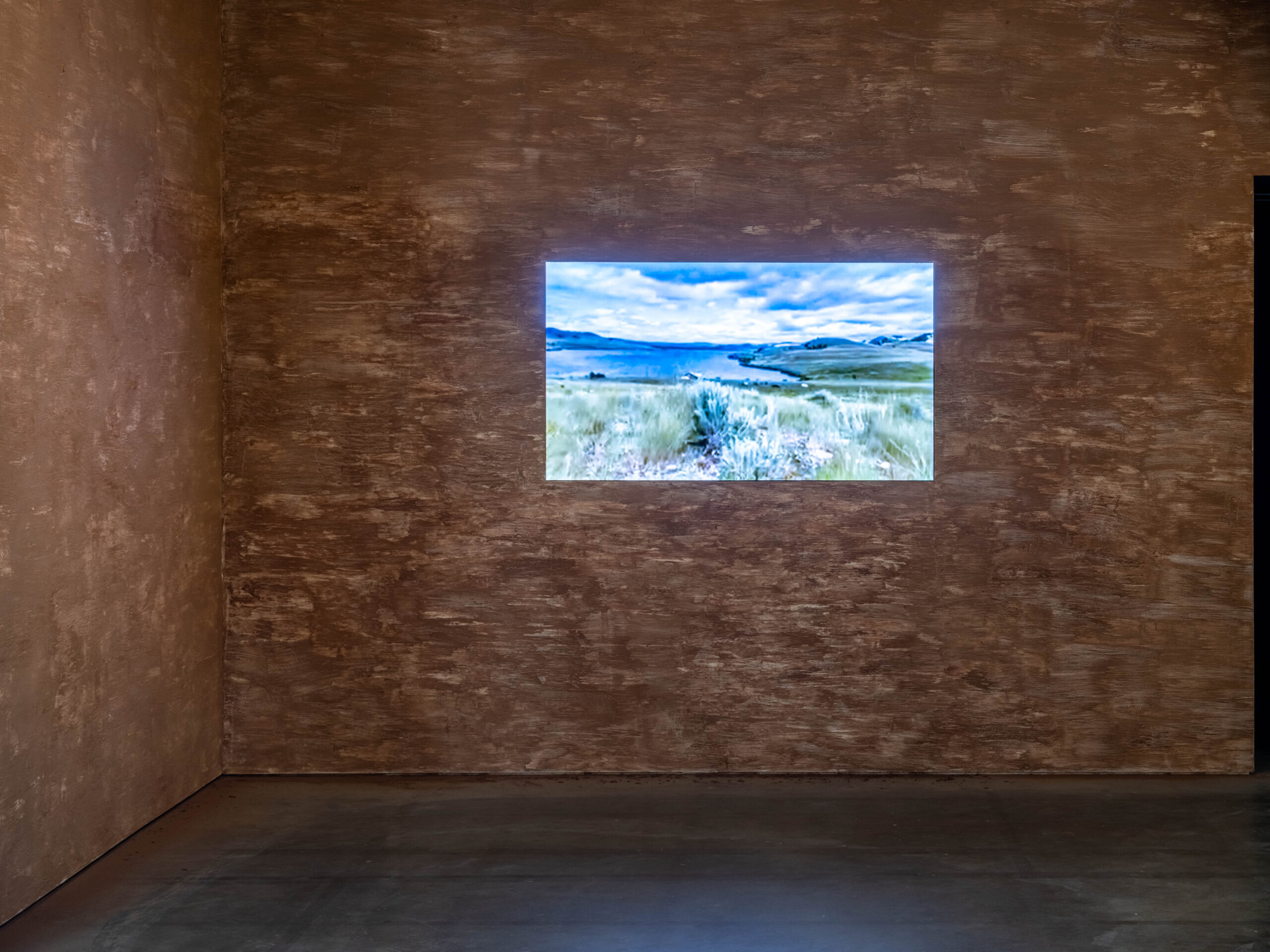Krista Belle Stewart, installation view Bonniers Konsthall, The World Is Gone, I Must Carry You, 2020